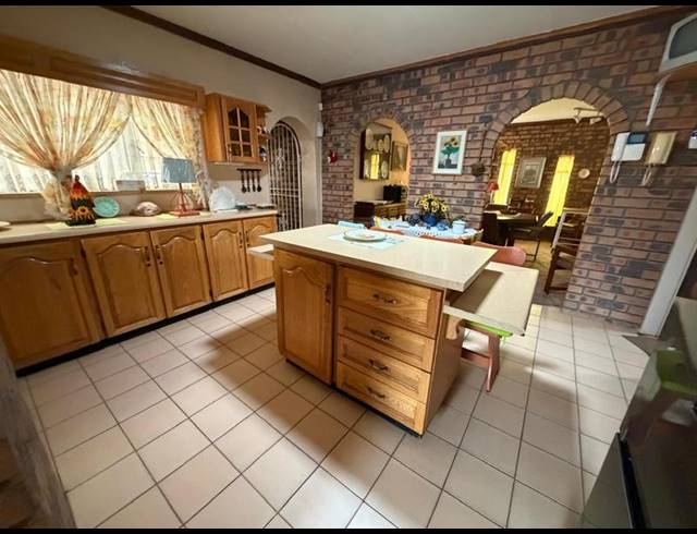 3 BEDROOM HOUSE FOR SALE IN CASSELDALE